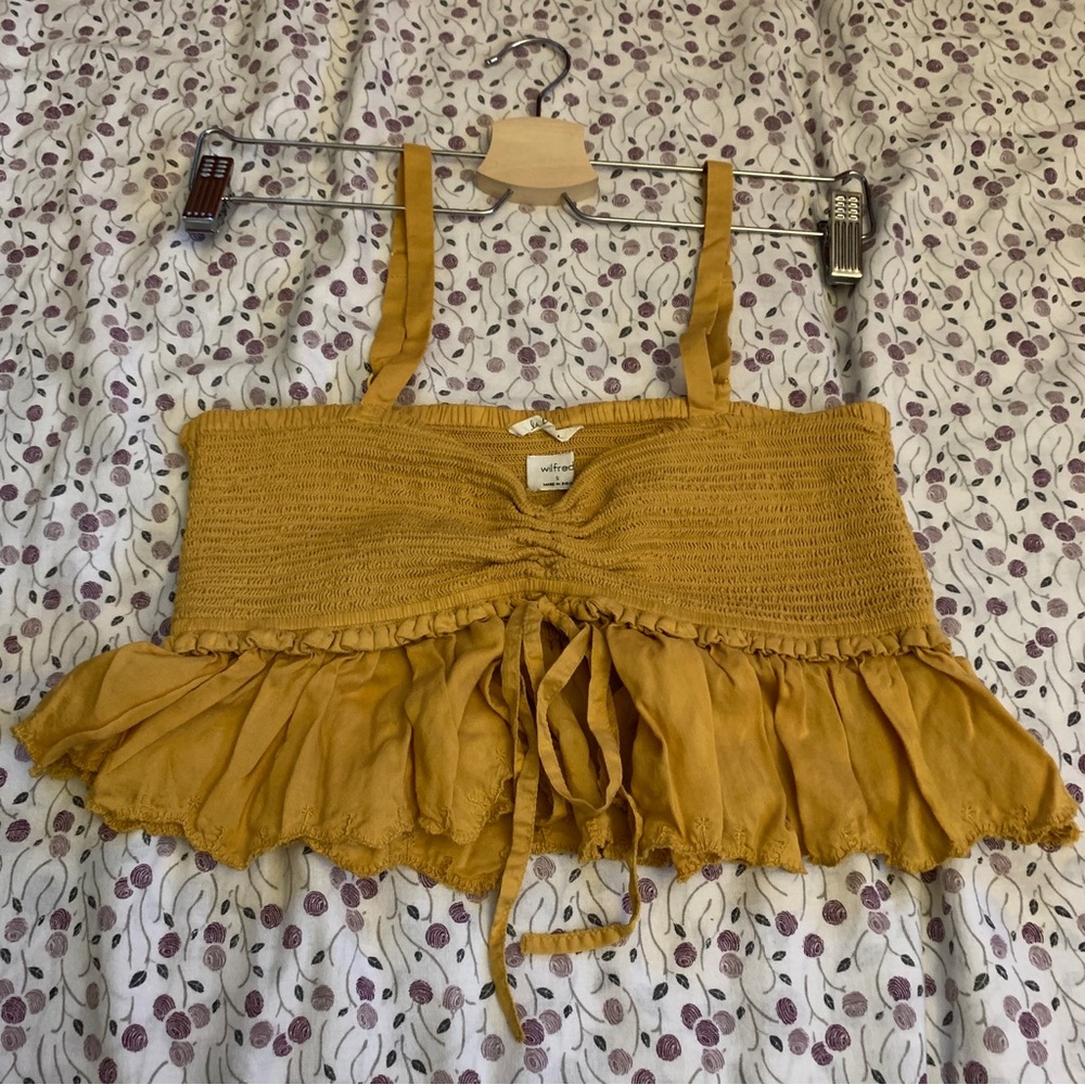 Aritzia Wilfred la boheme Dareau Smocked Camisole Tank size Small